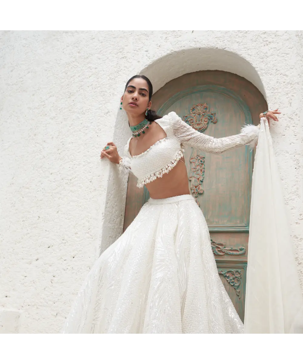 MAHIMA MAHAJAN- Taj